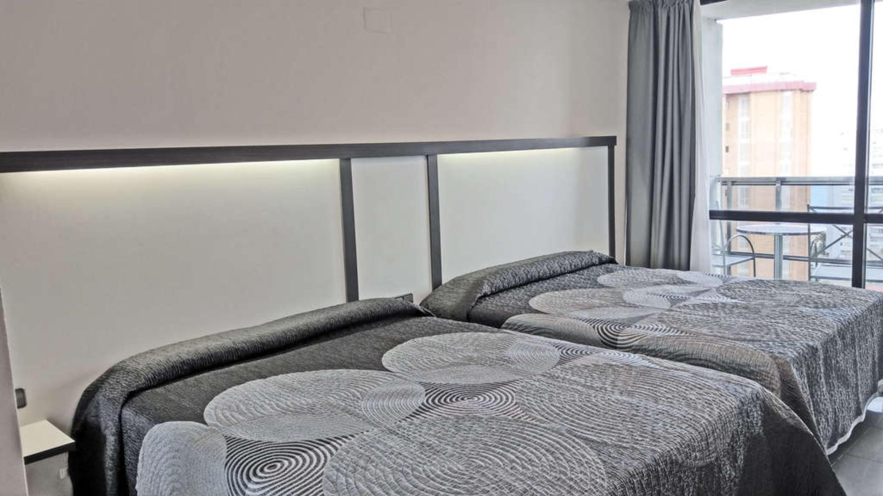 Marina Resort Benidorm - The Original Benidorm Vibe מראה חיצוני תמונה