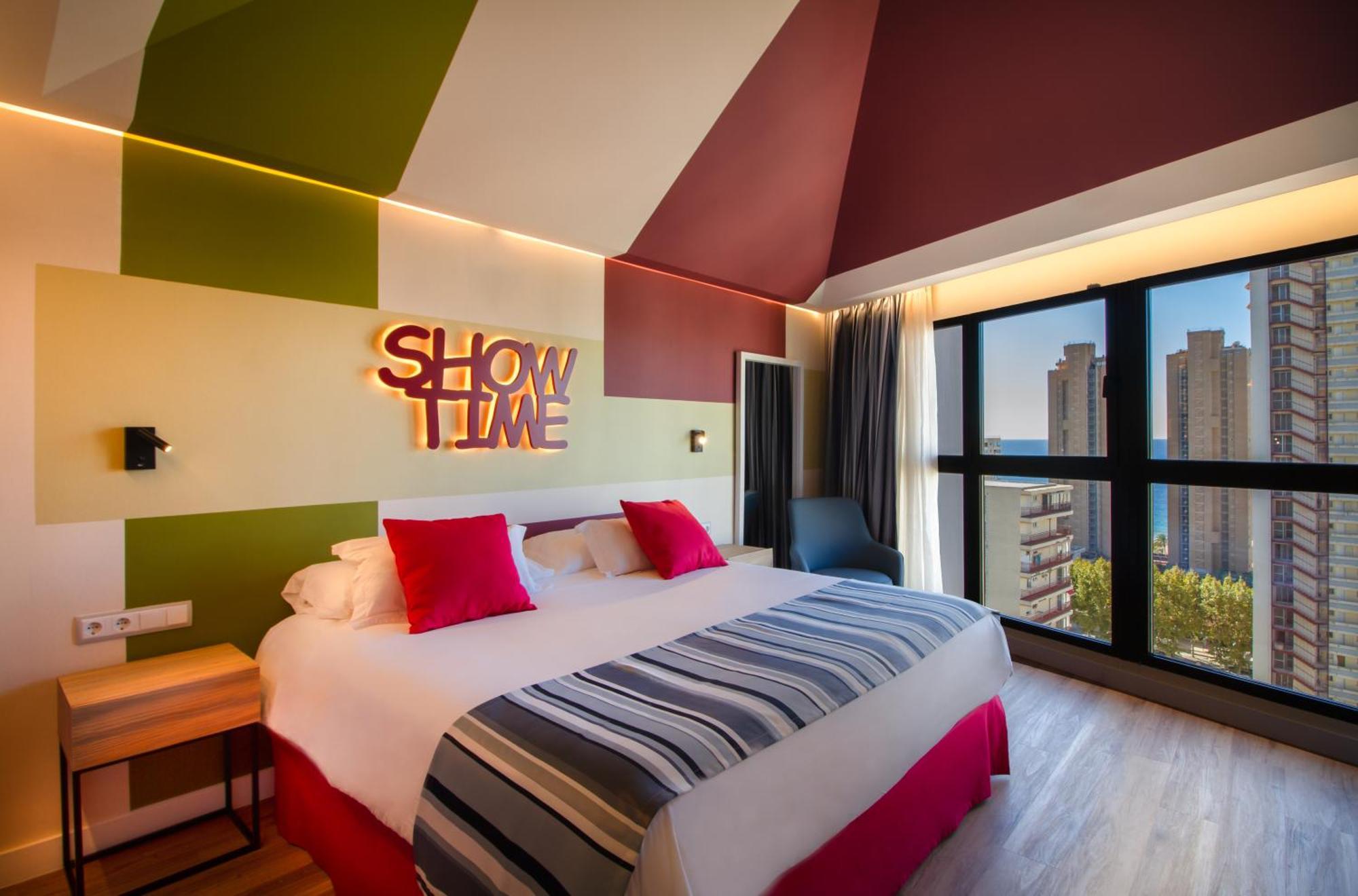 Marina Resort Benidorm - The Original Benidorm Vibe חדר תמונה