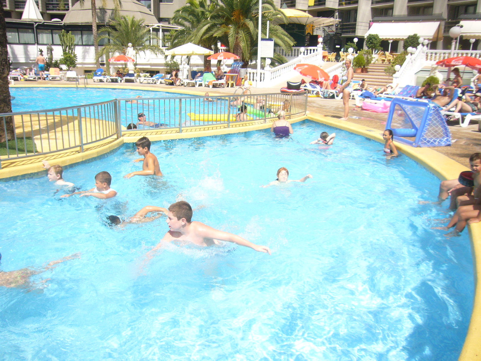 Marina Resort Benidorm - The Original Benidorm Vibe מראה חיצוני תמונה